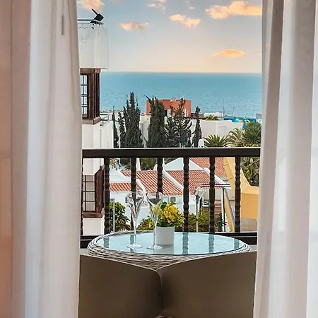 Sapphire Riviera Апартаменти Адехе